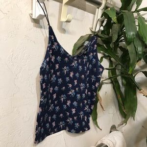 Vibe floral crop top, size S